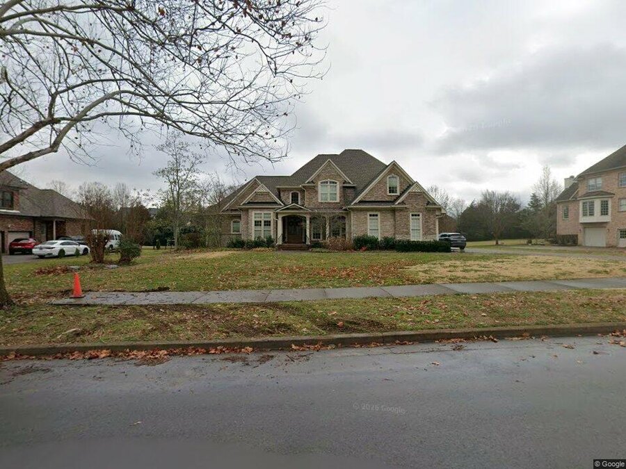 Purchased: 1712 Montclair Blvd #4, Brentwood, TN 37027