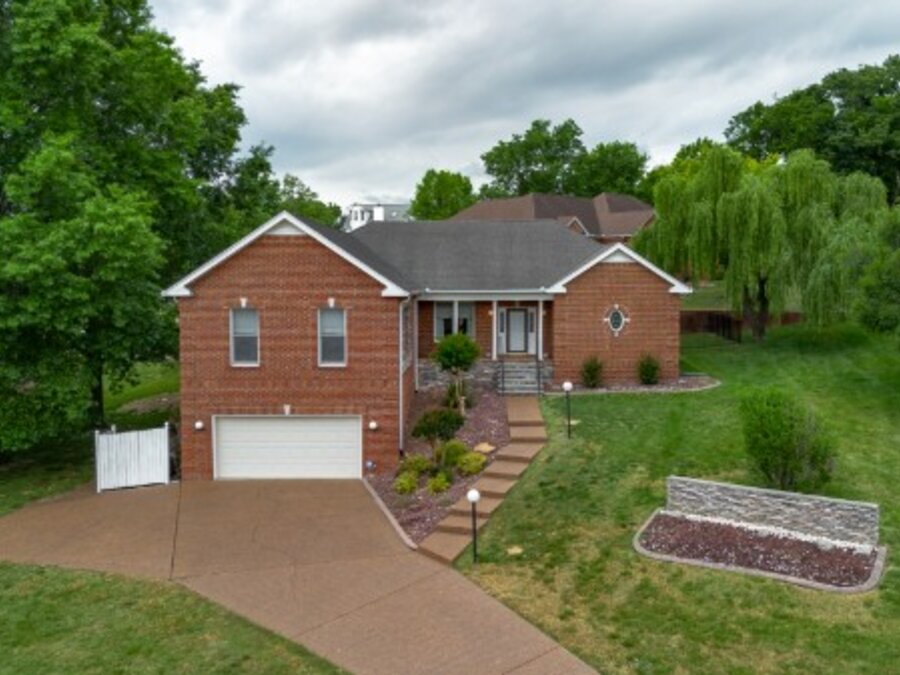 Purchased: 1143 Kimberly Dr, Goodlettsville, TN