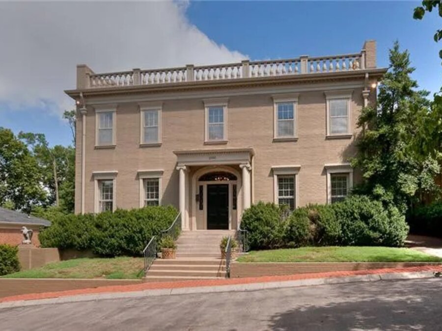 Sold property: 2146 Golf Club Ln, Nashville, TN