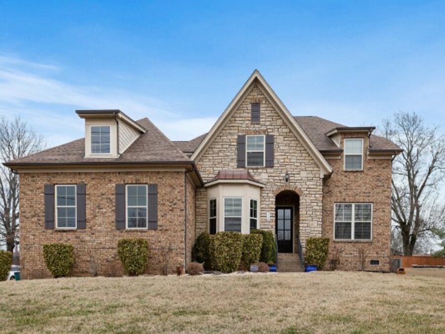 Sold property: 179 Indian Lake Rd, Hendersonville, TN